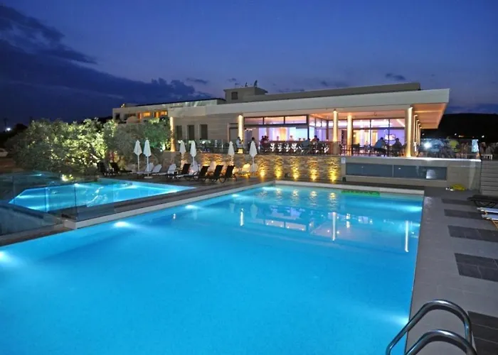 Aeolis Thassos Palace Potos