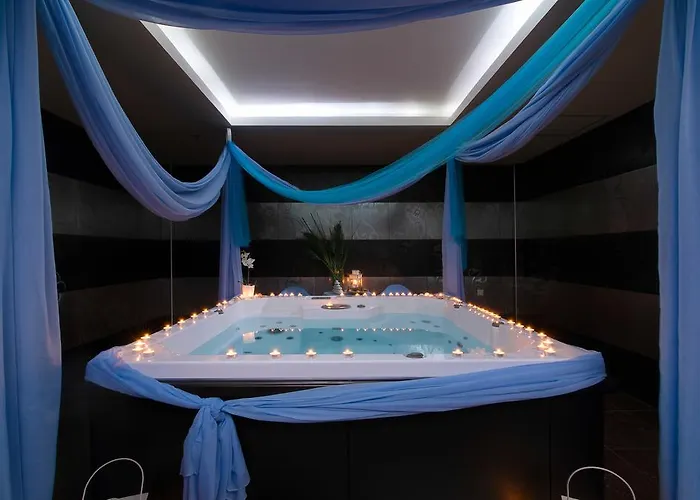 Aeolis Thassos Palace Potos