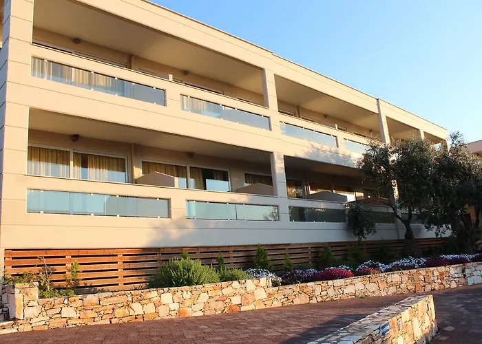 Aeolis Thassos Palace ポトス