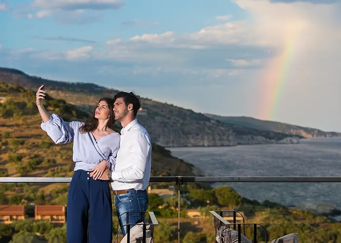 Aeolis Thassos Palace ポトス